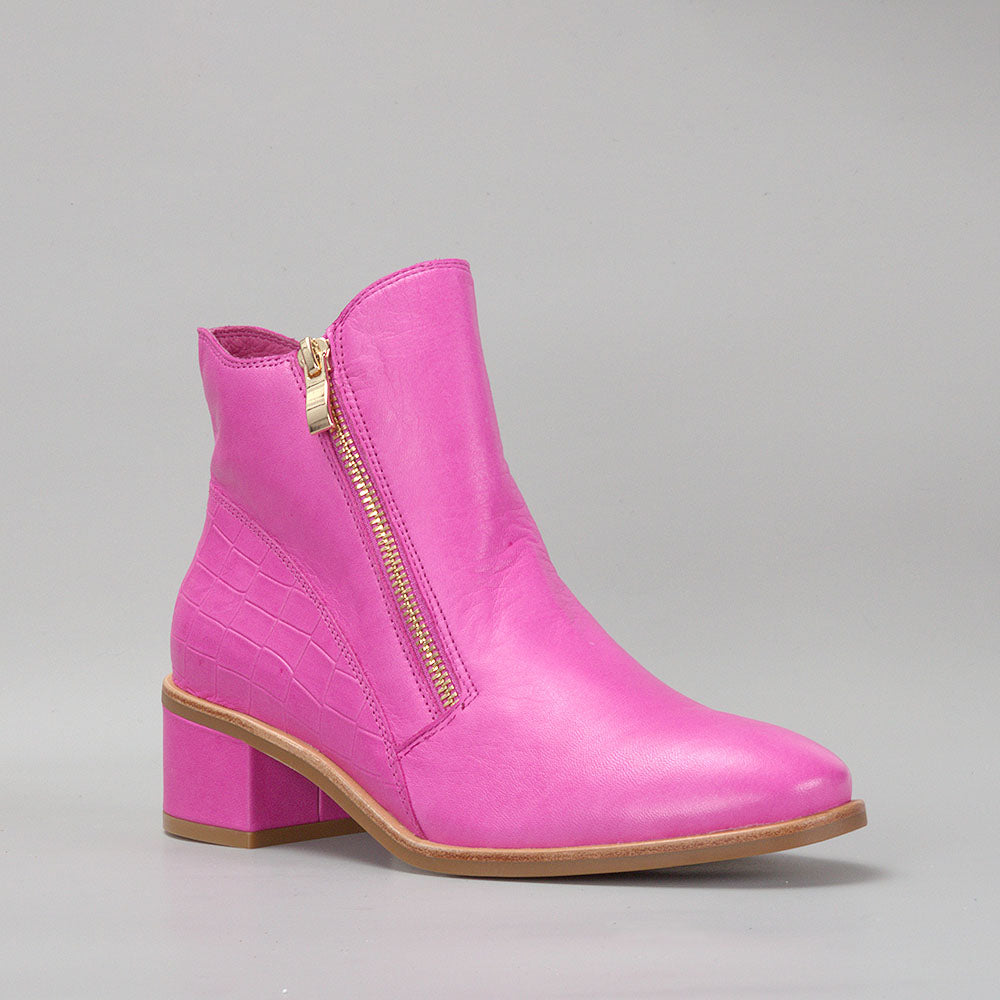 LESANSA REFINE HOT PINK Women Boots - Zeke Collection NZ