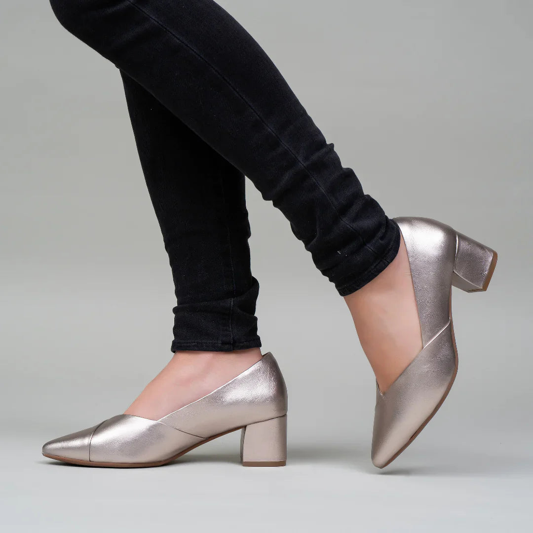 LE SANSA CARLY CHAMPAGNE Women Heels - Zeke Collection NZ