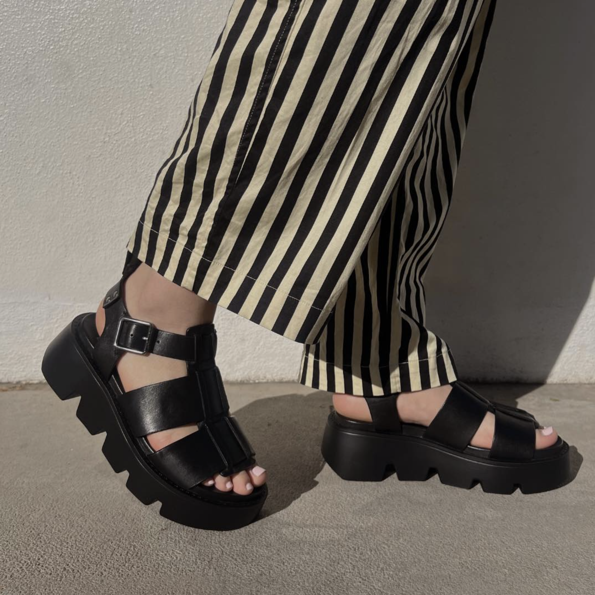 EOS KAILAN BLACK Women Sandals - Zeke Collection NZ