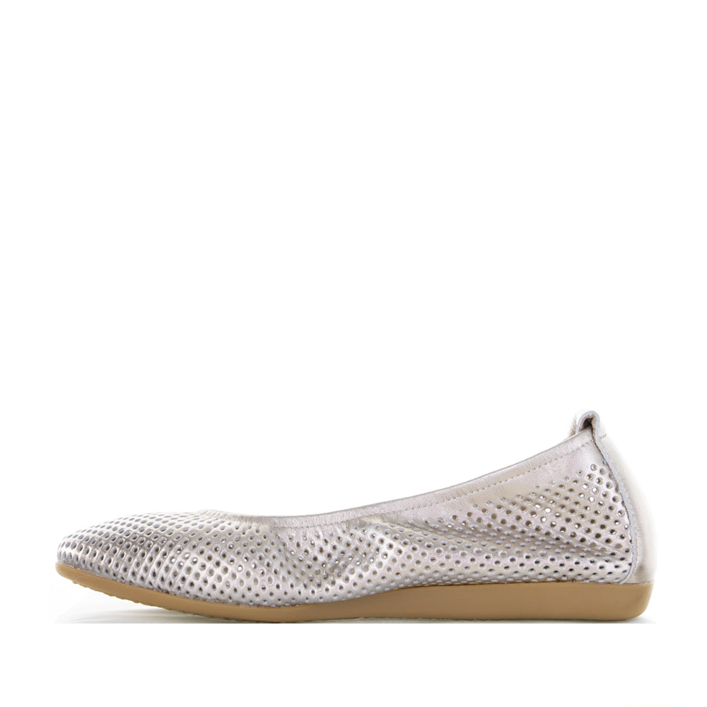 LE SANSA BENZI CHAMPAGNE Women Belle Flats - Zeke Collection NZ