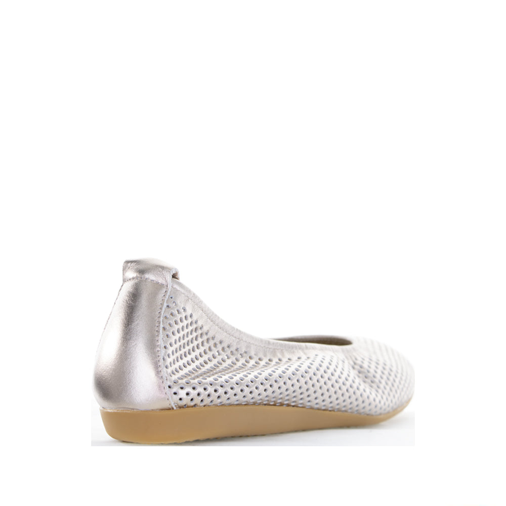 LE SANSA BENZI CHAMPAGNE Women Belle Flats - Zeke Collection NZ