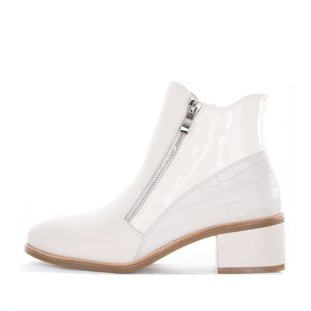 LESANSA REFINE BONE Women Boots - Zeke Collection NZ