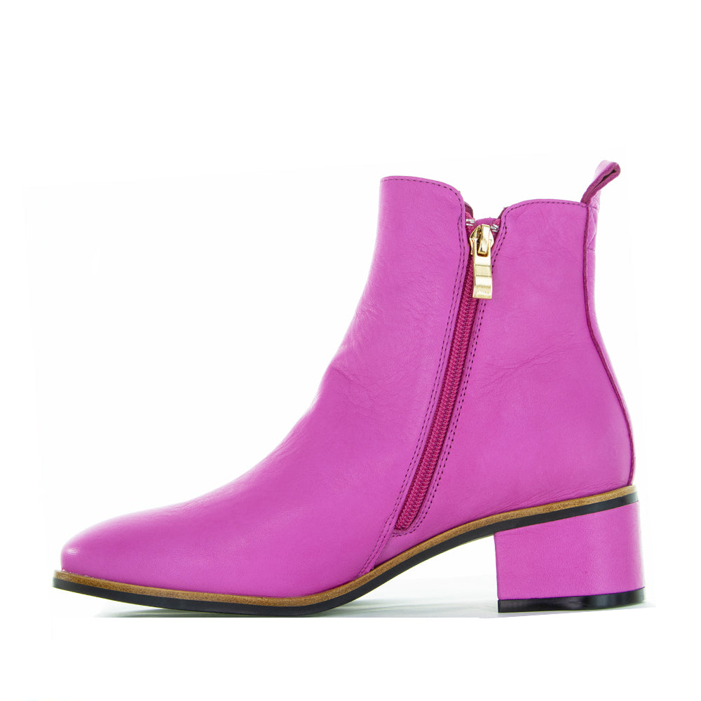 LESANSA RING HOT PINK Women Boots - Zeke Collection NZ